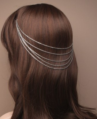 Chaine de cheveux argente