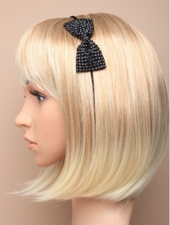 Idee coiffure avec serre tete noeud scintillant