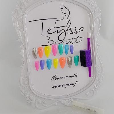 Kit de press on nails  - faux ongles femme